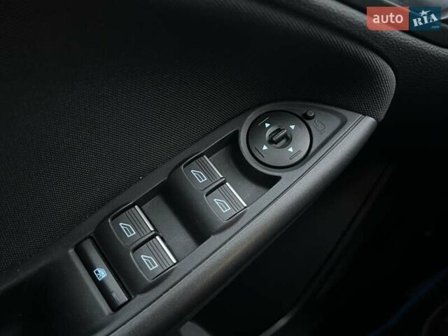 Синий Форд Фокус, объемом двигателя 1 л и пробегом 66 тыс. км за 11773 $, фото 34 на Automoto.ua