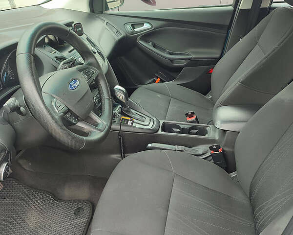 Синій Форд Фокус, об'ємом двигуна 2 л та пробігом 170 тис. км за 8500 $, фото 16 на Automoto.ua