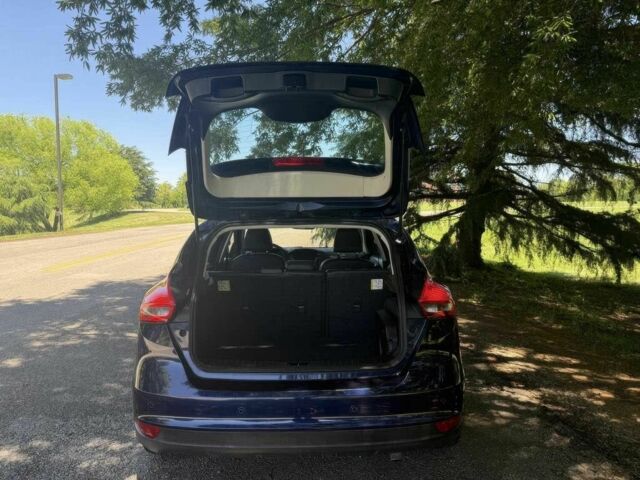 Синий Форд Фокус, объемом двигателя 2 л и пробегом 129 тыс. км за 5000 $, фото 4 на Automoto.ua