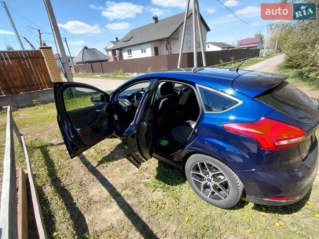 Синій Форд Фокус, об'ємом двигуна 2 л та пробігом 112 тис. км за 9100 $, фото 14 на Automoto.ua