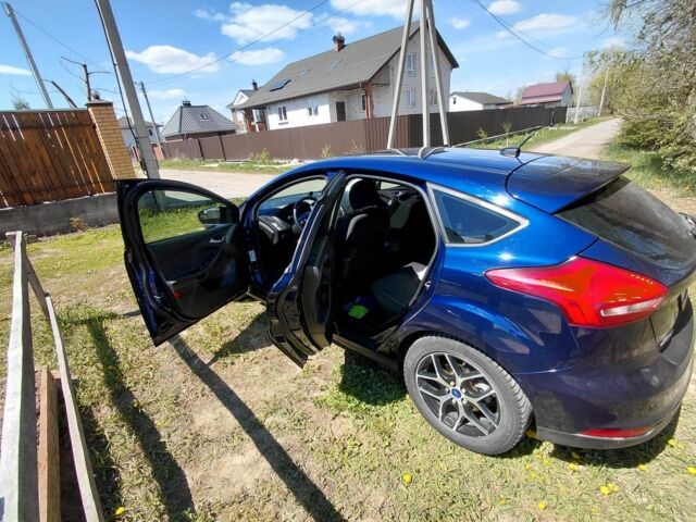Синий Форд Фокус, объемом двигателя 2 л и пробегом 110 тыс. км за 9200 $, фото 4 на Automoto.ua