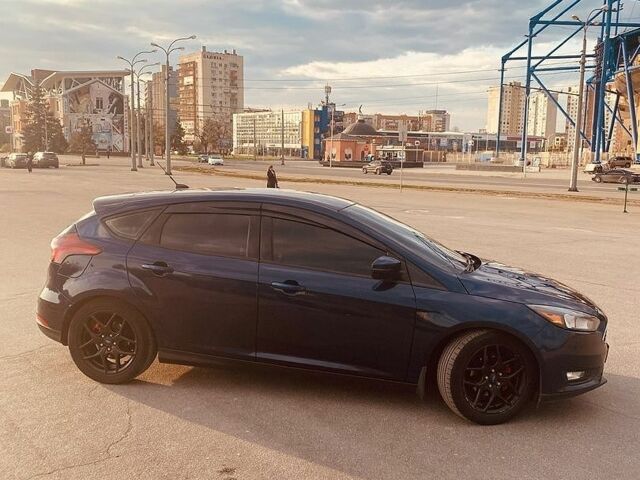 Синій Форд Фокус, об'ємом двигуна 2 л та пробігом 84 тис. км за 9500 $, фото 3 на Automoto.ua
