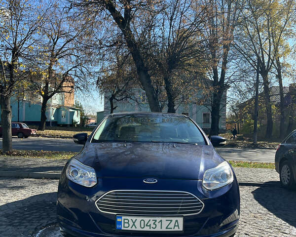 Форд Фокус 2016 в Хмельницком на Automoto.ua Синий Форд Фокус, объемом двигателя 0 л и пробегом 151 тыс. км за 7150 $, фото 2 на Automoto.ua