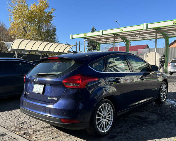 Форд Фокус 2016 в Хмельницком на Automoto.ua Синий Форд Фокус, объемом двигателя 0 л и пробегом 151 тыс. км за 7150 $, фото 4 на Automoto.ua