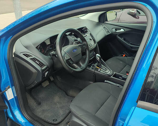 Синій Форд Фокус, об'ємом двигуна 2 л та пробігом 170 тис. км за 8500 $, фото 13 на Automoto.ua
