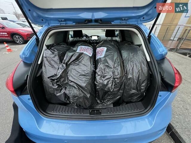 Синий Форд Фокус, объемом двигателя 1 л и пробегом 66 тыс. км за 11773 $, фото 19 на Automoto.ua