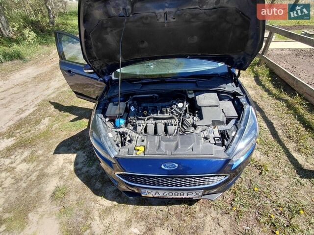 Синій Форд Фокус, об'ємом двигуна 2 л та пробігом 110 тис. км за 9100 $, фото 2 на Automoto.ua