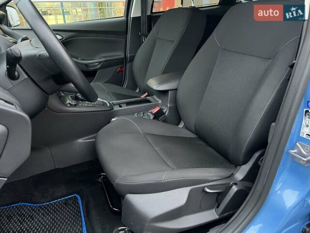 Синий Форд Фокус, объемом двигателя 1 л и пробегом 66 тыс. км за 11773 $, фото 13 на Automoto.ua