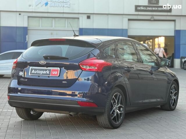 Синий Форд Фокус, объемом двигателя 2 л и пробегом 102 тыс. км за 9990 $, фото 3 на Automoto.ua