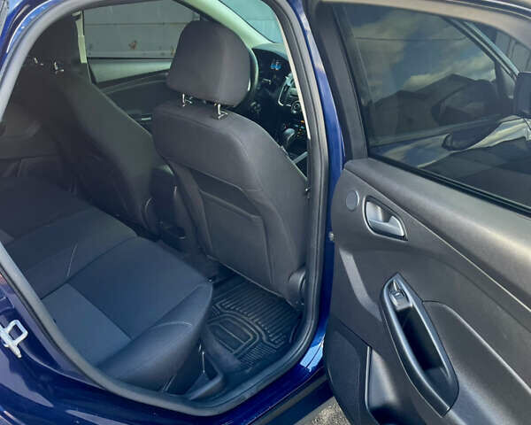 Синий Форд Фокус, объемом двигателя 2 л и пробегом 163 тыс. км за 8700 $, фото 6 на Automoto.ua