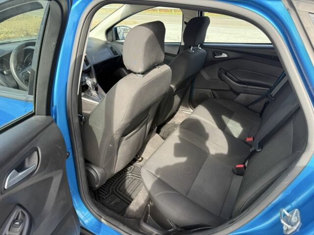 Синій Форд Фокус, об'ємом двигуна 2 л та пробігом 104 тис. км за 8978 $, фото 2 на Automoto.ua