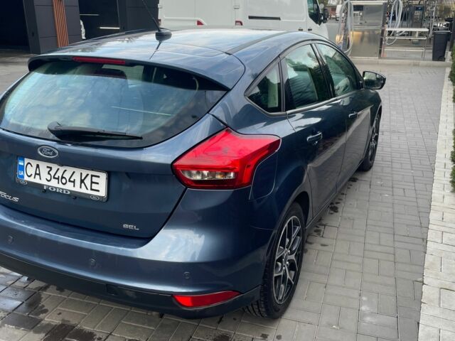 Синій Форд Фокус, об'ємом двигуна 2 л та пробігом 134 тис. км за 9300 $, фото 4 на Automoto.ua