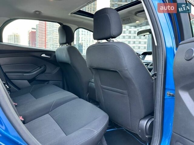 Синий Форд Фокус, объемом двигателя 2 л и пробегом 144 тыс. км за 8900 $, фото 36 на Automoto.ua