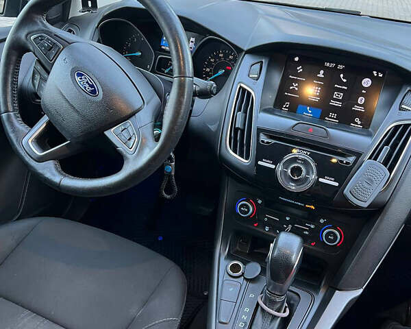 Синий Форд Фокус, объемом двигателя 2.01 л и пробегом 109 тыс. км за 9999 $, фото 7 на Automoto.ua