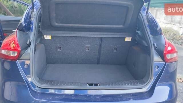 Синий Форд Фокус, объемом двигателя 2 л и пробегом 32 тыс. км за 11000 $, фото 10 на Automoto.ua