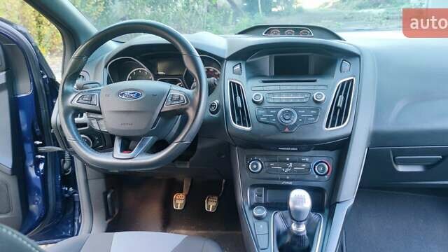 Синий Форд Фокус, объемом двигателя 2 л и пробегом 32 тыс. км за 11000 $, фото 12 на Automoto.ua
