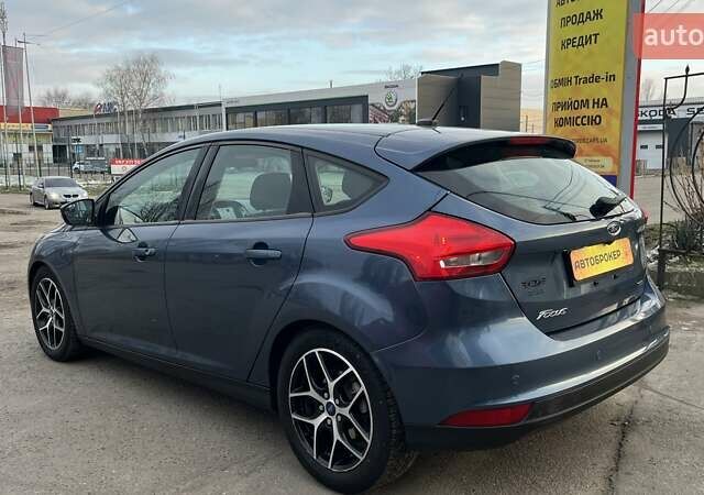 Синий Форд Фокус, объемом двигателя 2 л и пробегом 114 тыс. км за 9700 $, фото 5 на Automoto.ua