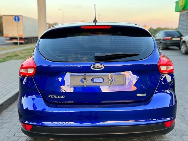 Синій Форд Фокус, об'ємом двигуна 1 л та пробігом 105 тис. км за 9000 $, фото 2 на Automoto.ua