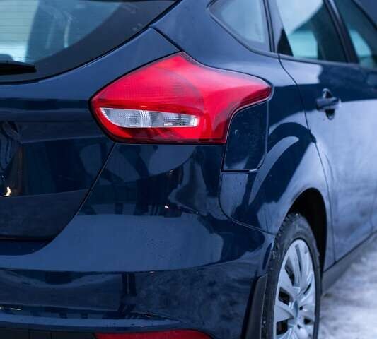 Синий Форд Фокус, объемом двигателя 1.6 л и пробегом 202 тыс. км за 8200 $, фото 11 на Automoto.ua