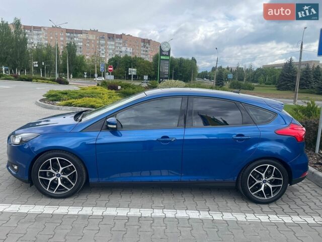 Синий Форд Фокус, объемом двигателя 2 л и пробегом 142 тыс. км за 9500 $, фото 3 на Automoto.ua