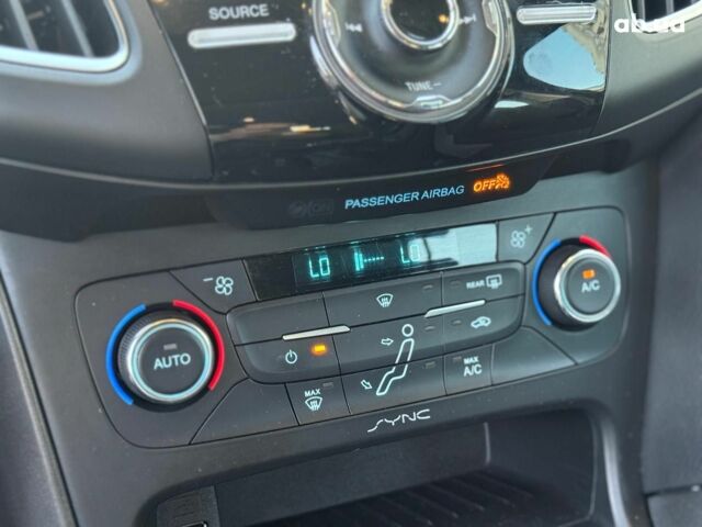 Синий Форд Фокус, объемом двигателя 2 л и пробегом 102 тыс. км за 9990 $, фото 20 на Automoto.ua