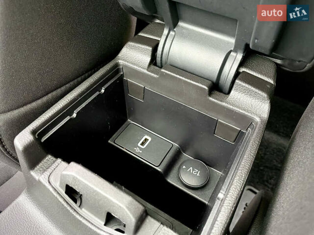 Синий Форд Фокус, объемом двигателя 2 л и пробегом 57 тыс. км за 11200 $, фото 55 на Automoto.ua