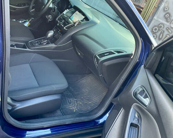 Синий Форд Фокус, объемом двигателя 2 л и пробегом 163 тыс. км за 8700 $, фото 7 на Automoto.ua