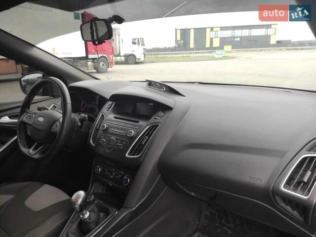Синій Форд Фокус, об'ємом двигуна 2 л та пробігом 85 тис. км за 11500 $, фото 3 на Automoto.ua