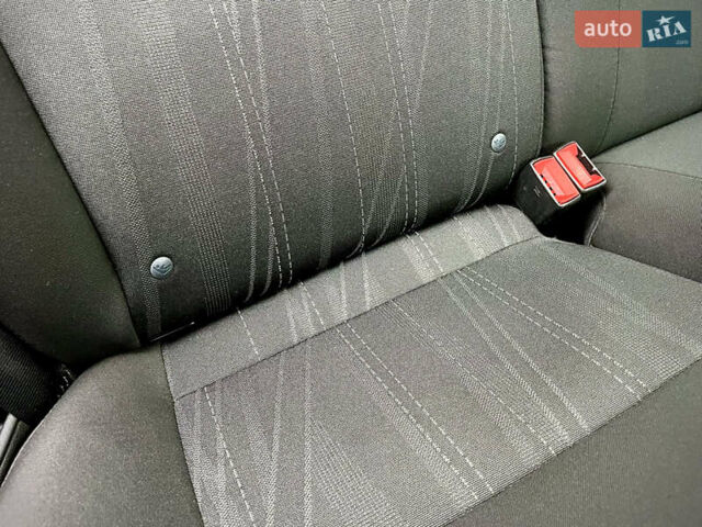 Синий Форд Фокус, объемом двигателя 2 л и пробегом 57 тыс. км за 11200 $, фото 67 на Automoto.ua