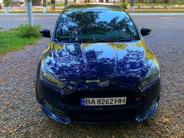 Синий Форд Фокус, объемом двигателя 2 л и пробегом 72 тыс. км за 12500 $, фото 1 на Automoto.ua