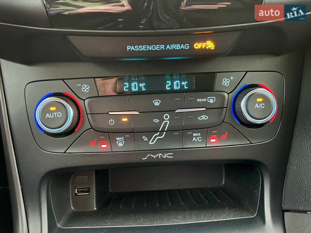 Синий Форд Фокус, объемом двигателя 2 л и пробегом 57 тыс. км за 11200 $, фото 53 на Automoto.ua