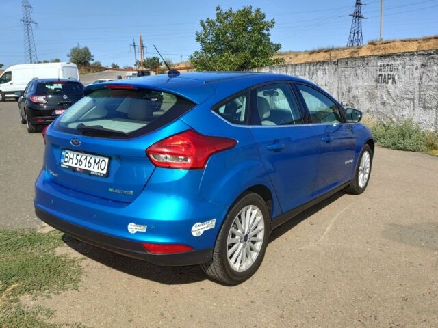 Синій Форд Фокус, об'ємом двигуна 0 л та пробігом 29 тис. км за 13900 $, фото 4 на Automoto.ua
