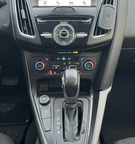 Синий Форд Фокус, объемом двигателя 2 л и пробегом 114 тыс. км за 9700 $, фото 13 на Automoto.ua