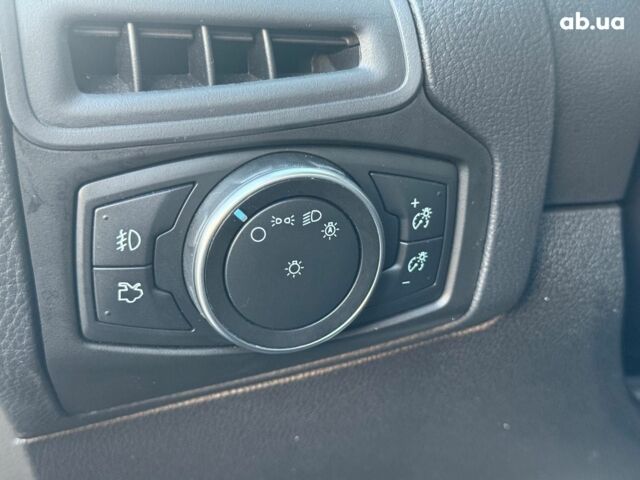 Синий Форд Фокус, объемом двигателя 2 л и пробегом 102 тыс. км за 9990 $, фото 18 на Automoto.ua