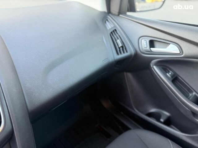 Синий Форд Фокус, объемом двигателя 2 л и пробегом 102 тыс. км за 9990 $, фото 26 на Automoto.ua