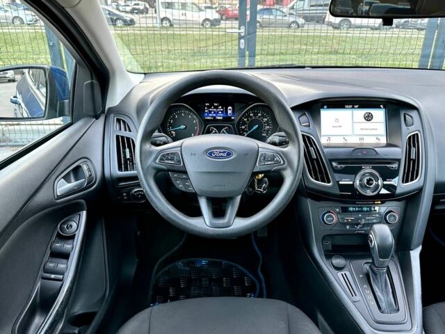 Синій Форд Фокус, об'ємом двигуна 2 л та пробігом 144 тис. км за 8900 $, фото 9 на Automoto.ua