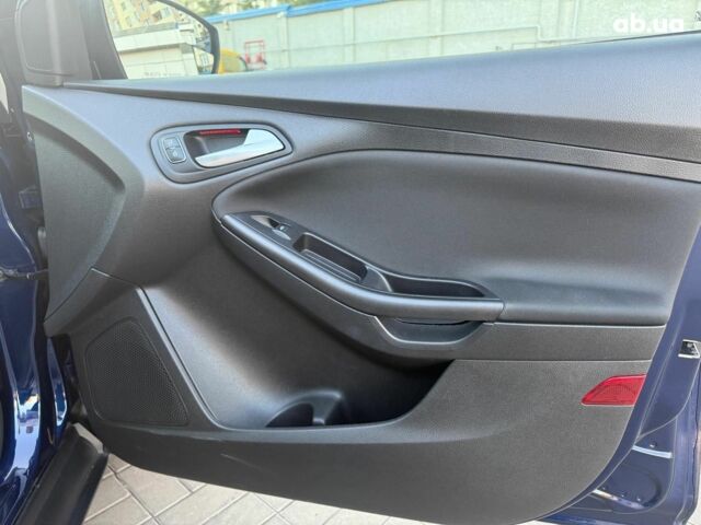 Синий Форд Фокус, объемом двигателя 2 л и пробегом 102 тыс. км за 9990 $, фото 11 на Automoto.ua