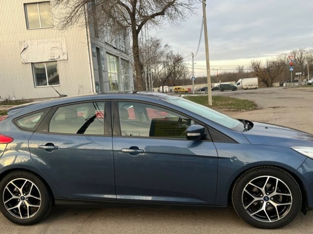 Синій Форд Фокус, об'ємом двигуна 2 л та пробігом 114 тис. км за 9700 $, фото 3 на Automoto.ua