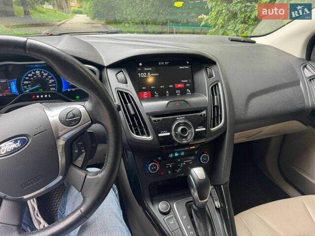 Синій Форд Фокус, об'ємом двигуна 0 л та пробігом 152 тис. км за 9400 $, фото 7 на Automoto.ua