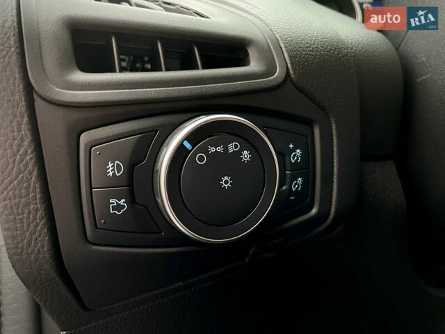 Синий Форд Фокус, объемом двигателя 2 л и пробегом 57 тыс. км за 11200 $, фото 50 на Automoto.ua