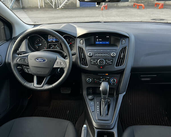 Синий Форд Фокус, объемом двигателя 2 л и пробегом 89 тыс. км за 9900 $, фото 15 на Automoto.ua