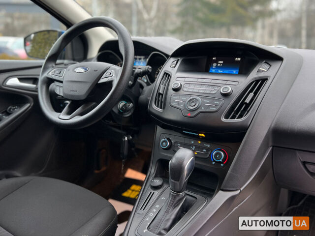 Синий Форд Фокус, объемом двигателя 2 л и пробегом 115 тыс. км за 9999 $, фото 9 на Automoto.ua