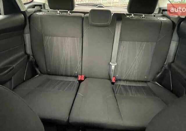 Синий Форд Фокус, объемом двигателя 2 л и пробегом 124 тыс. км за 9500 $, фото 12 на Automoto.ua