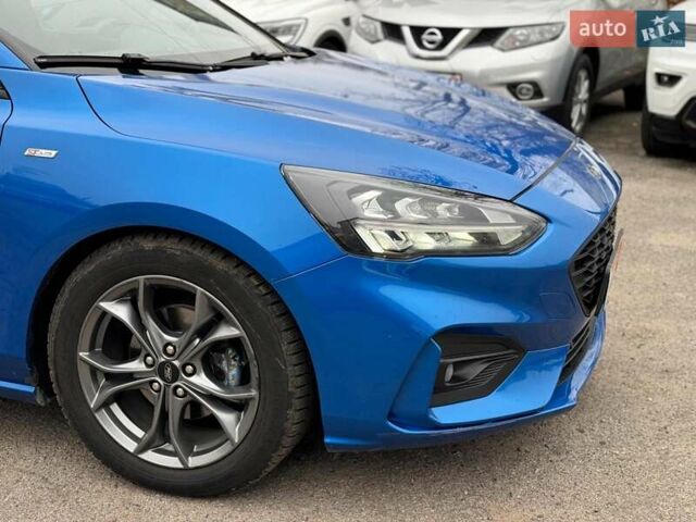 Синий Форд Фокус, объемом двигателя 1.5 л и пробегом 116 тыс. км за 15240 $, фото 3 на Automoto.ua