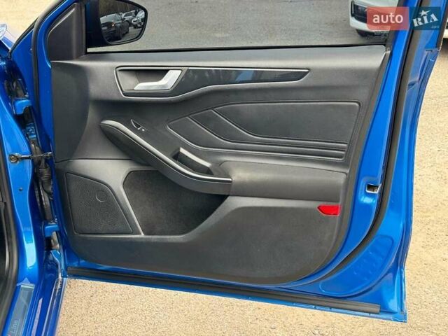Синий Форд Фокус, объемом двигателя 1.5 л и пробегом 116 тыс. км за 15240 $, фото 23 на Automoto.ua