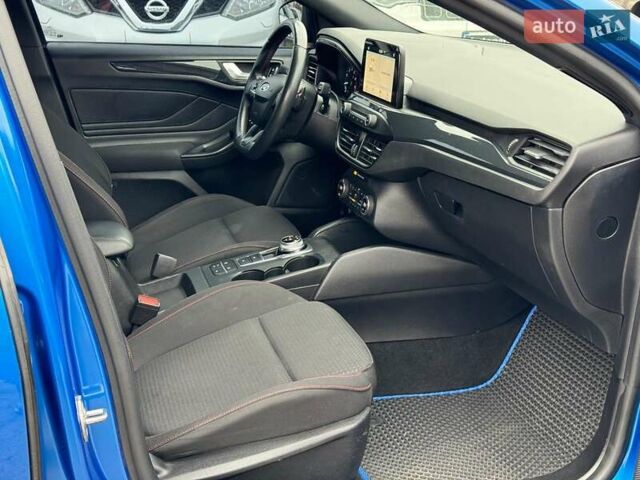 Синий Форд Фокус, объемом двигателя 1.5 л и пробегом 116 тыс. км за 15240 $, фото 24 на Automoto.ua