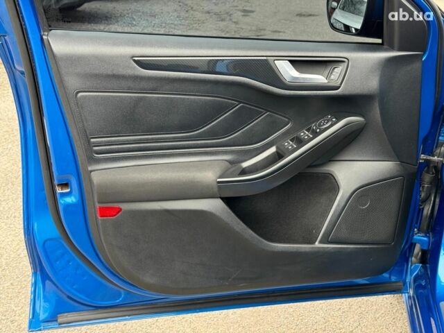 Синий Форд Фокус, объемом двигателя 1.5 л и пробегом 116 тыс. км за 15240 $, фото 12 на Automoto.ua