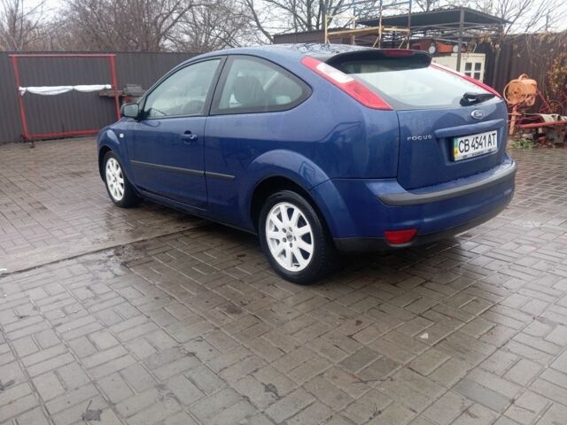 Синий Форд Фокус, объемом двигателя 1.6 л и пробегом 370 тыс. км за 4200 $, фото 6 на Automoto.ua