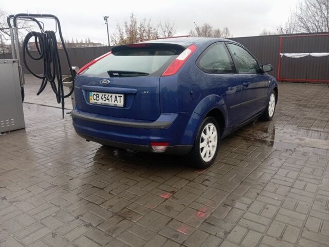 Синий Форд Фокус, объемом двигателя 1.6 л и пробегом 370 тыс. км за 4200 $, фото 5 на Automoto.ua