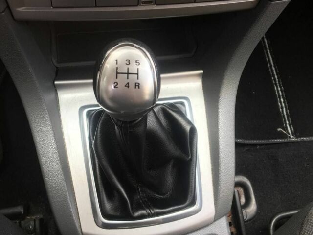 Синий Форд Фокус, объемом двигателя 1.6 л и пробегом 171 тыс. км за 6100 $, фото 5 на Automoto.ua